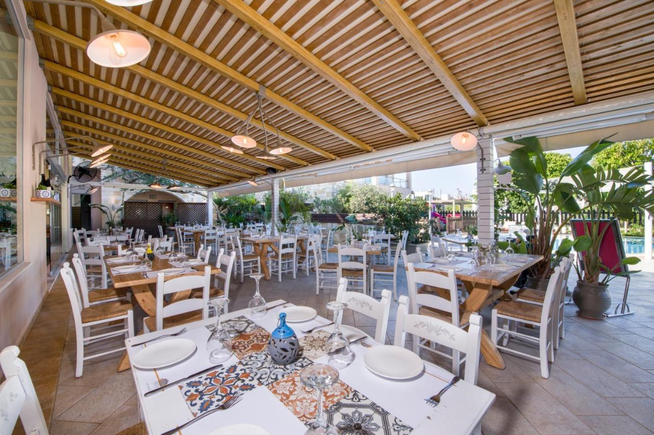 Isida Hotel Agia Marina 外观 照片