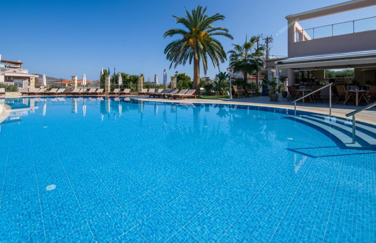 Isida Hotel Agia Marina 外观 照片