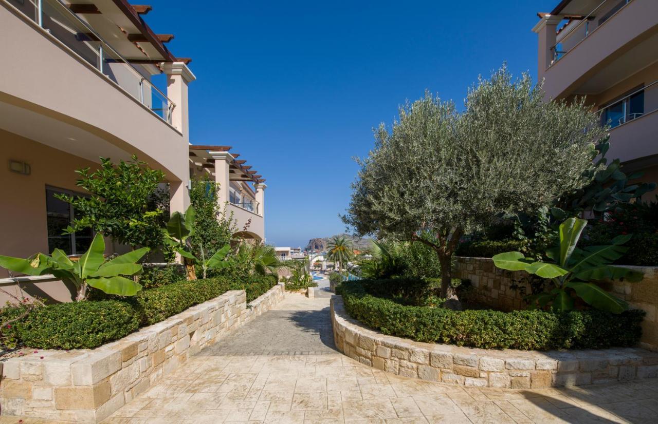 Isida Hotel Agia Marina 外观 照片