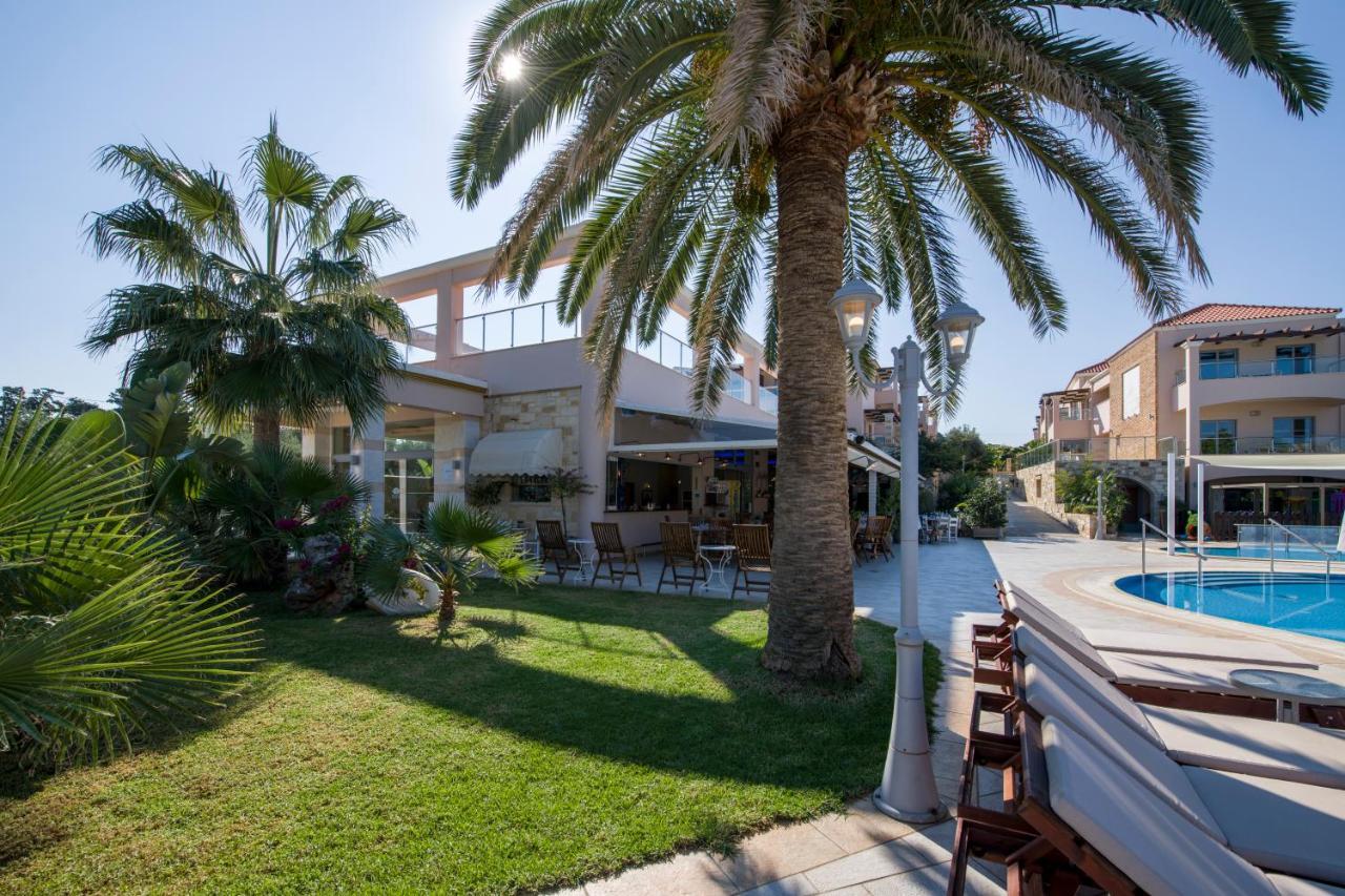 Isida Hotel Agia Marina 外观 照片