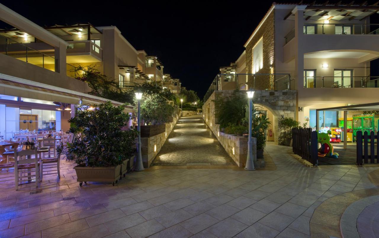 Isida Hotel Agia Marina 外观 照片