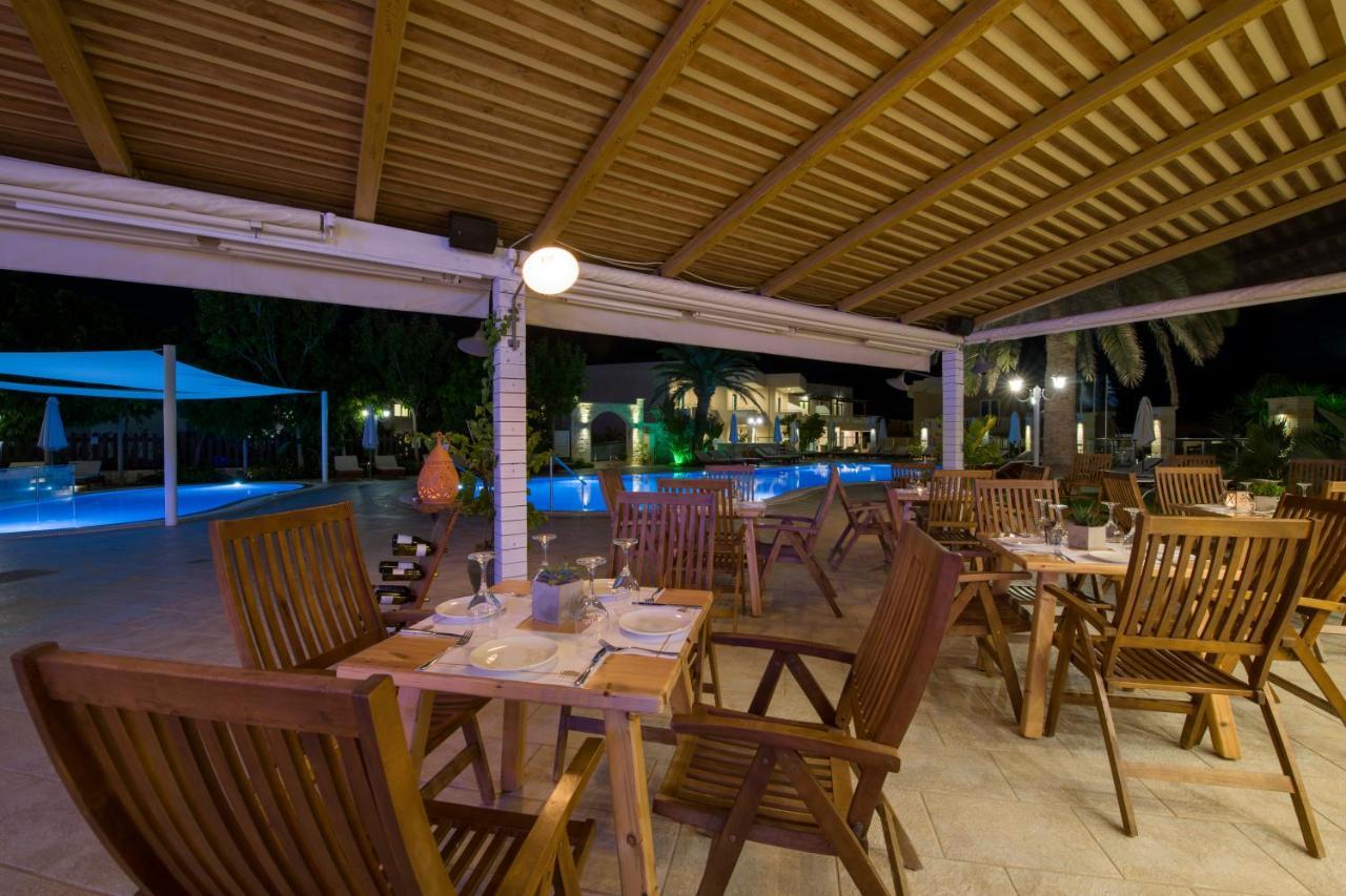 Isida Hotel Agia Marina 外观 照片
