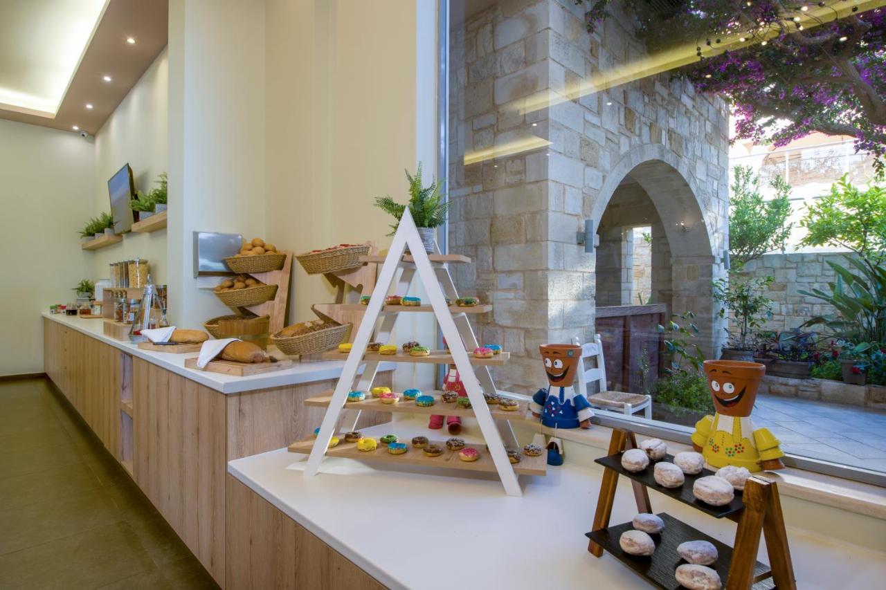 Isida Hotel Agia Marina 外观 照片