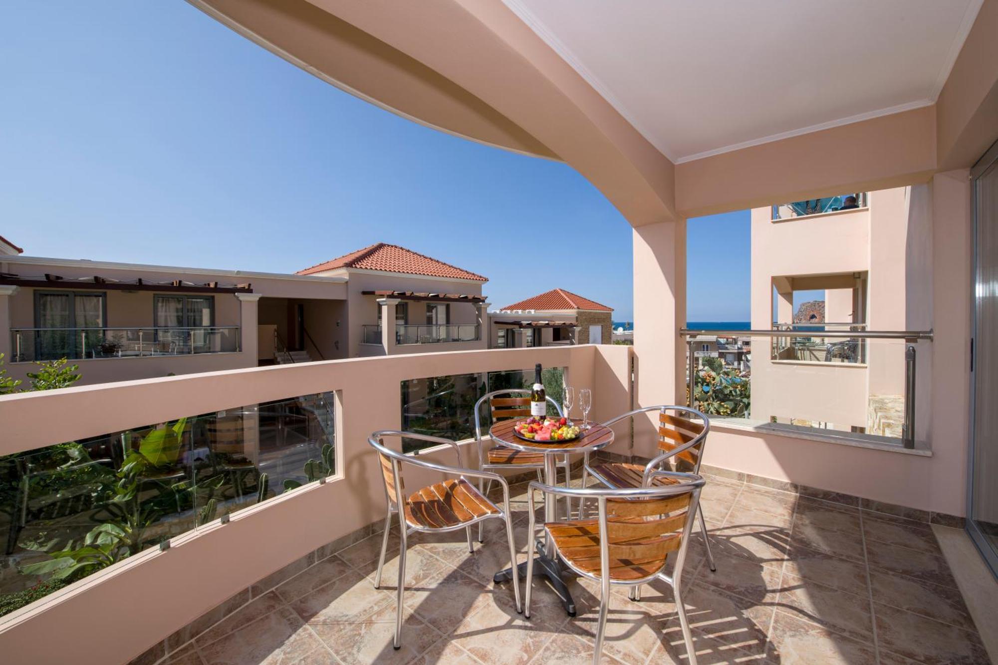 Isida Hotel Agia Marina 客房 照片