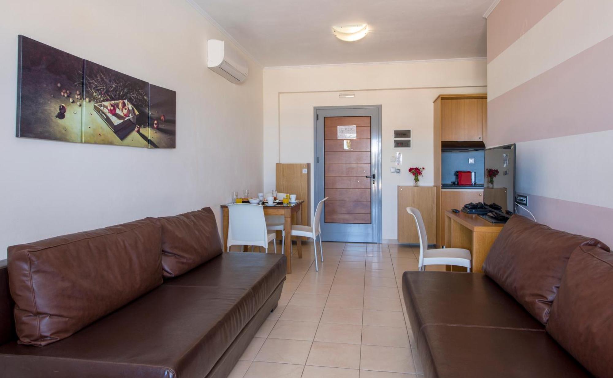 Isida Hotel Agia Marina 客房 照片